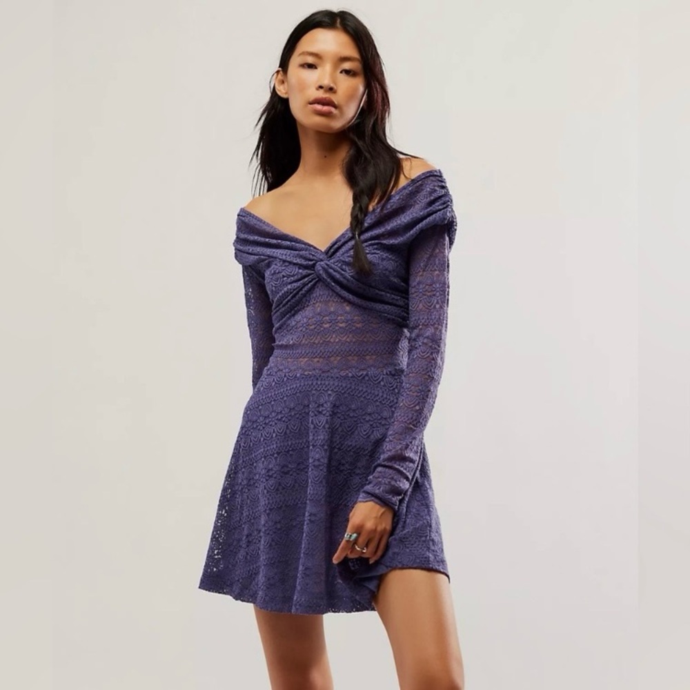 Free People NWOT Lila Lace Dress, Longsleeve Stretch Size Small